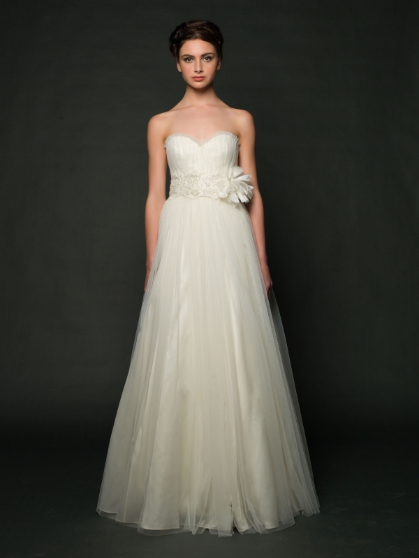 Sarah Janks - Fall 2014 Bridal Collection - Davina Wedding Dress</p>

<p